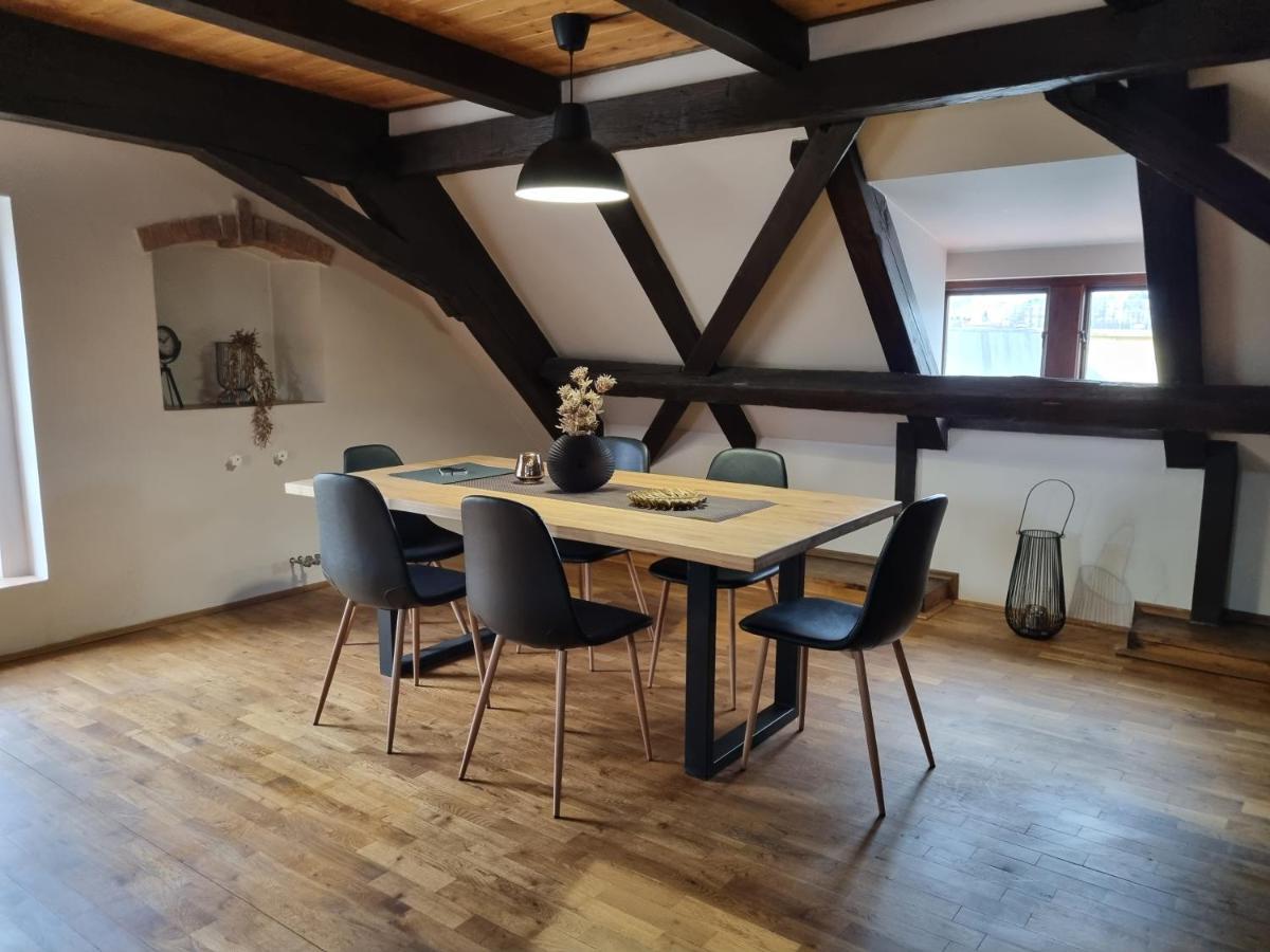 Galerie Vila Lucia 5 -Loft Apartman Plzen Exterior photo